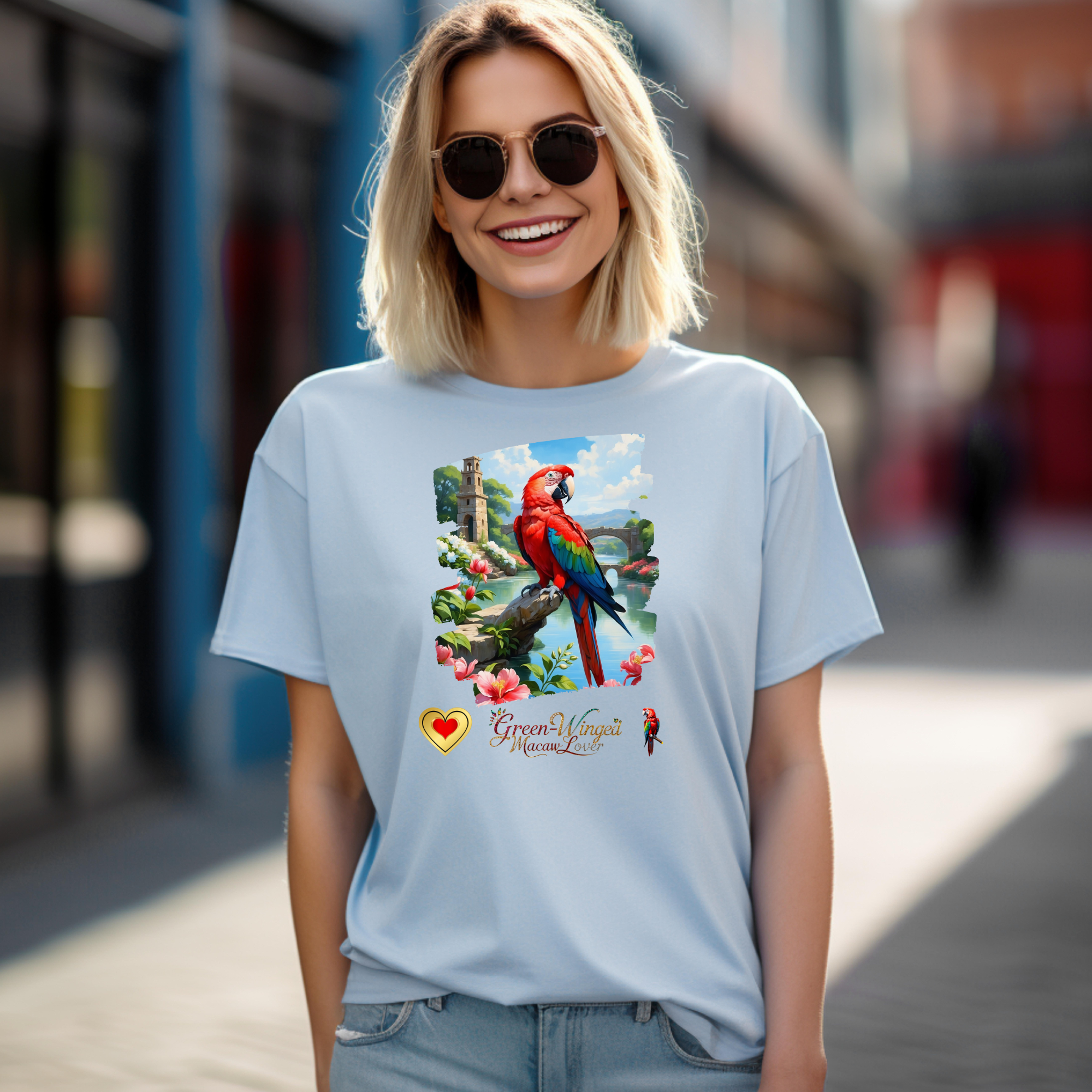 Green-Winged Macaw Lover Lake T‑Shirt
